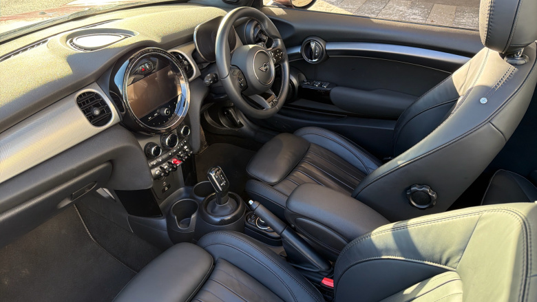 MINI Convertible 2.0 Cooper S Exclusive 2dr Auto Petrol Convertible